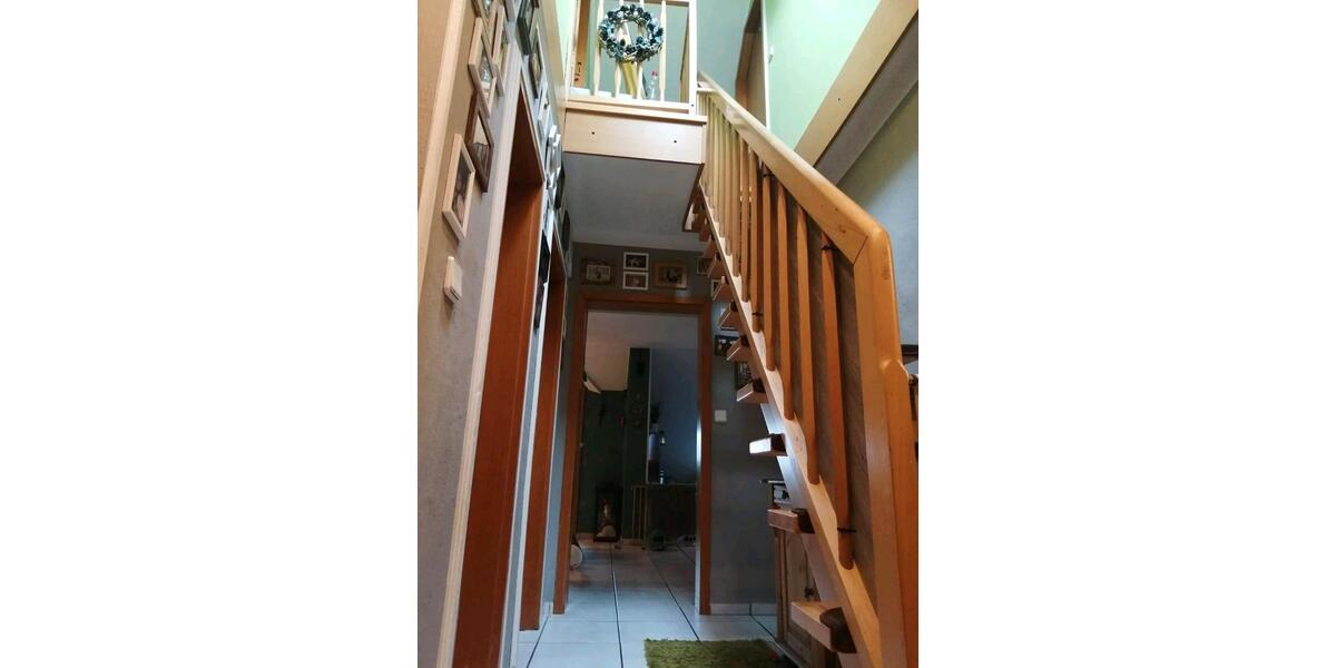 Dachgeschoßwohnung Lippstadt Garfeln - 4 Zimmer, 83 m&sup2;, 260.000&euro; | Angebot:26957586