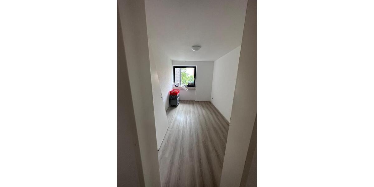 Etagenwohnung Paderborn Neuenbeken - 1 Zimmer, 17 m&sup2;, 420&euro; | Angebot:26024013