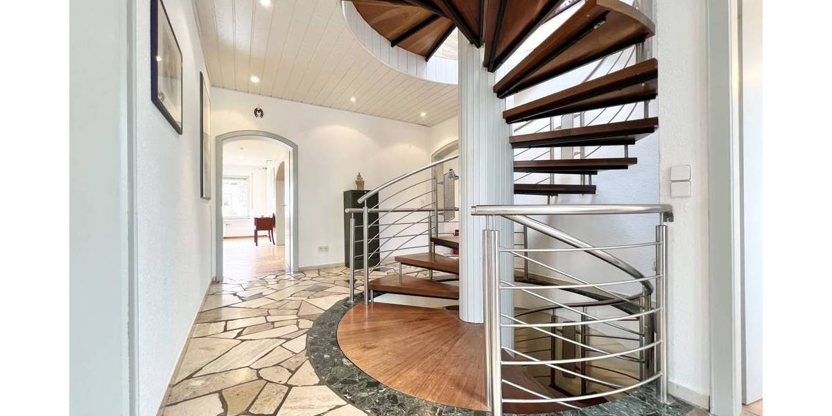 Einfamilienhaus Detmold Diestelbruch - 6 Zimmer, 219 m&sup2;, 525.000&euro; | Angebot:26081142