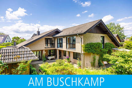 Gartenidylle pur! Zweifamilienhaus mit Garage und Carport