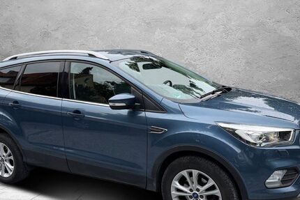 Ford Kuga 65.000 km 13.499 &euro; Detmold 32758