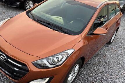 Hyundai i30 90.209 km 9.900 &euro; Paderborn 33104