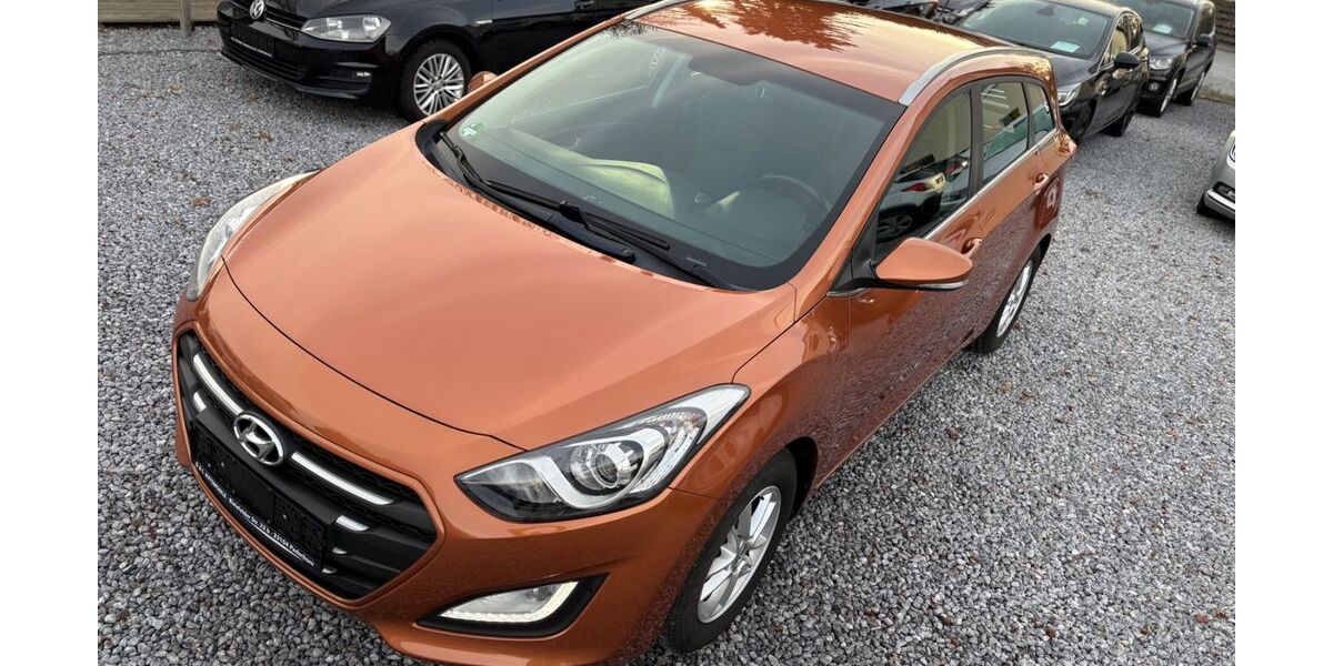 Hyundai i30 90.209 km 9.900 &euro; Paderborn 33104