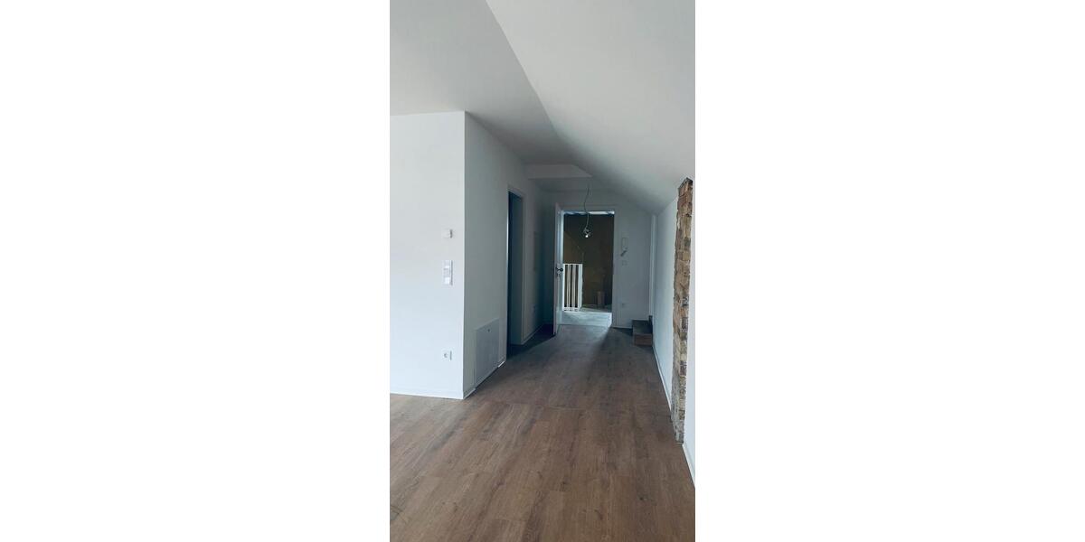 Dachgeschoßwohnung Paderborn - 2 Zimmer, 76 m&sup2;, 1.088&euro; | Angebot:26676318