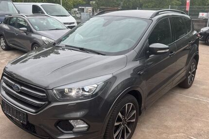 Ford Kuga 116.000 km 11.900 &euro; Detmold 32758