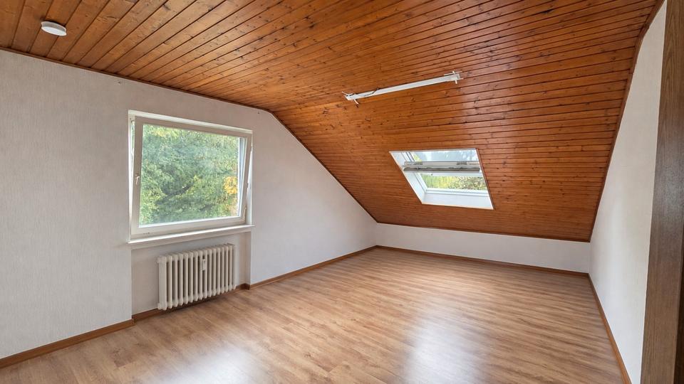 Dachgeschoßwohnung Paderborn - 2 Zimmer, 40 m&sup2;, 365&euro; | Angebot:27613476
