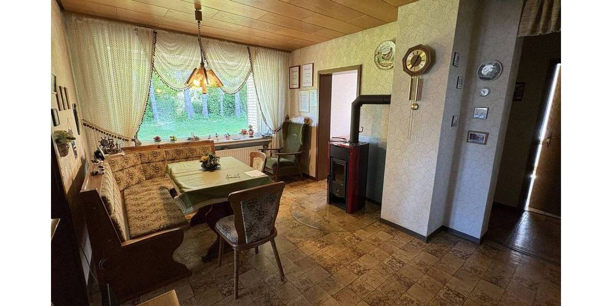 Mehrfamilienhaus, Wohnhaus Altenbeken - 8 Zimmer, 171 m&sup2;, 298.000&euro; | Angebot:26816526