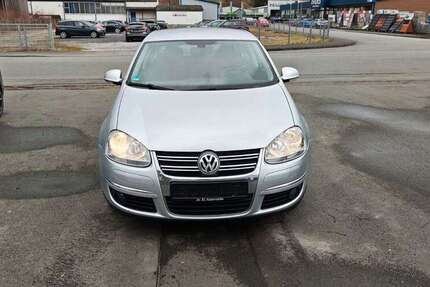 VW Jetta 152.800 km 4.500 &euro; Büren 33142