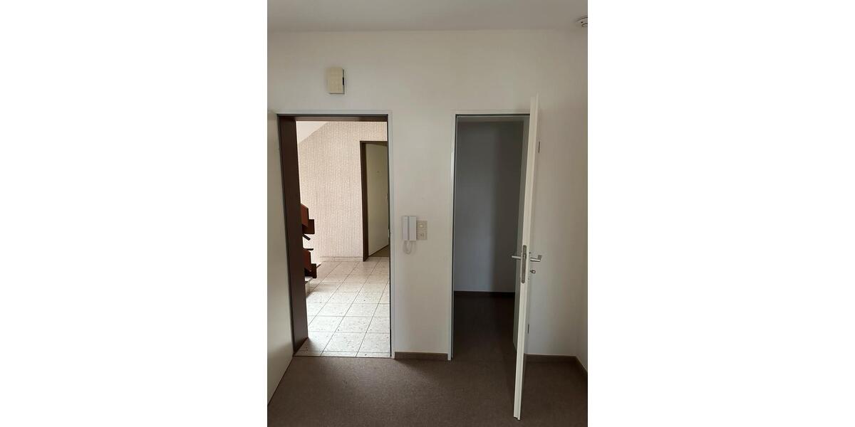 Etagenwohnung Brakel - 3 Zimmer, 60 m&sup2;, 600&euro; | Angebot:26397799