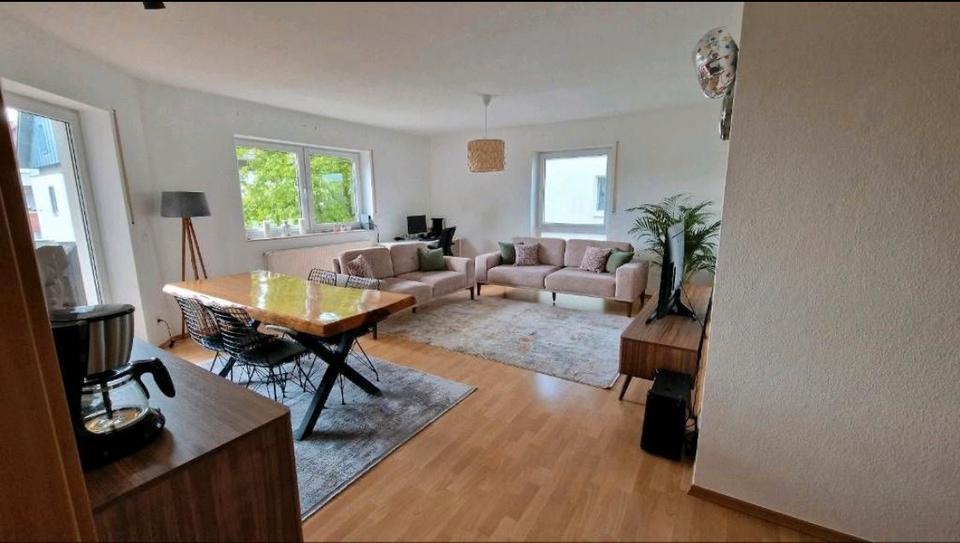 Schöne 3-Zimmer-Wohnung mit Balkon in ruhiger Lage 3 zimmer