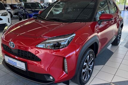 Toyota Yaris Cross 30.000 km 24.950 &euro; Paderborn 33104