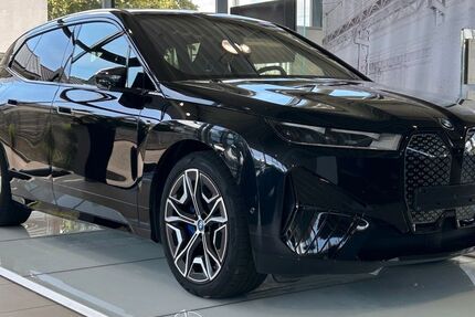 BMW iX 17.550 km 55.680 € Lippstadt 59557