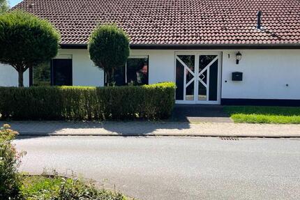 Freistehendes Eckfamilienhaus mit viel Platz in Steinhausen Büren 4 zimmer