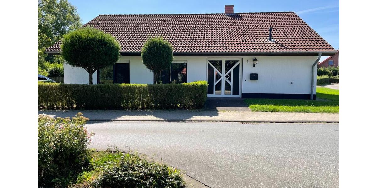 Freistehendes Eckfamilienhaus mit viel Platz in Steinhausen Büren 4 zimmer