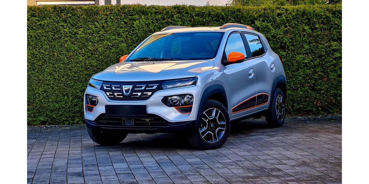 Dacia Spring 22.000 km 11.900 &euro; Bad Lippspringe 33175