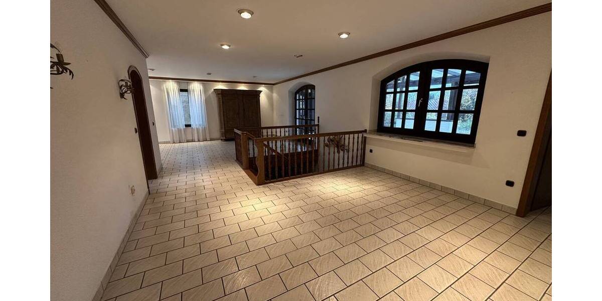 Einfamilienhaus Steinheim - 6 Zimmer, 262 m&sup2;, 315.000&euro; | Angebot:26379441