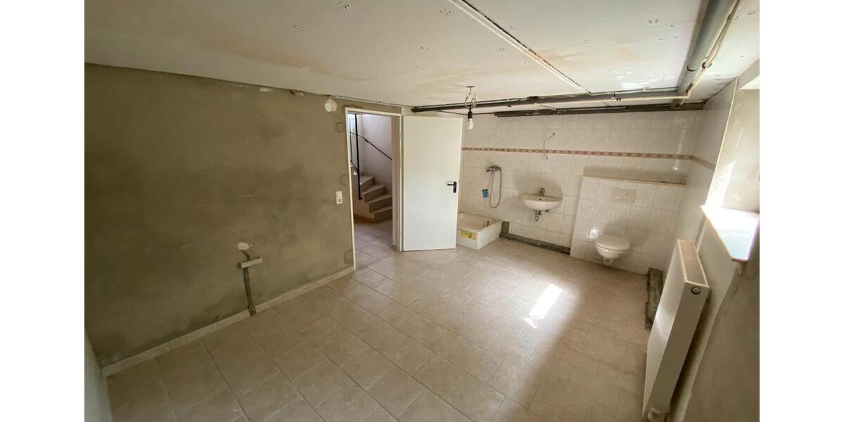 Einfamilienhaus Steinheim - 5 Zimmer, 139 m&sup2;, 280.000&euro; | Angebot:27617977
