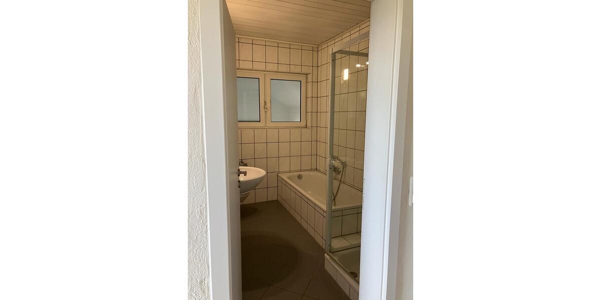 Einfamilienhaus Salzkotten - 4 Zimmer, 110 m&sup2;, 1.320&euro; | Angebot:27615019