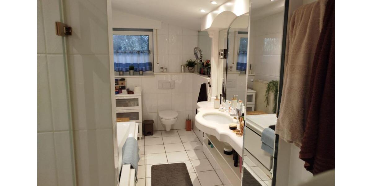 Etagenwohnung Verl - 2 Zimmer, 149 m&sup2;, 1.350&euro; | Angebot:25177776