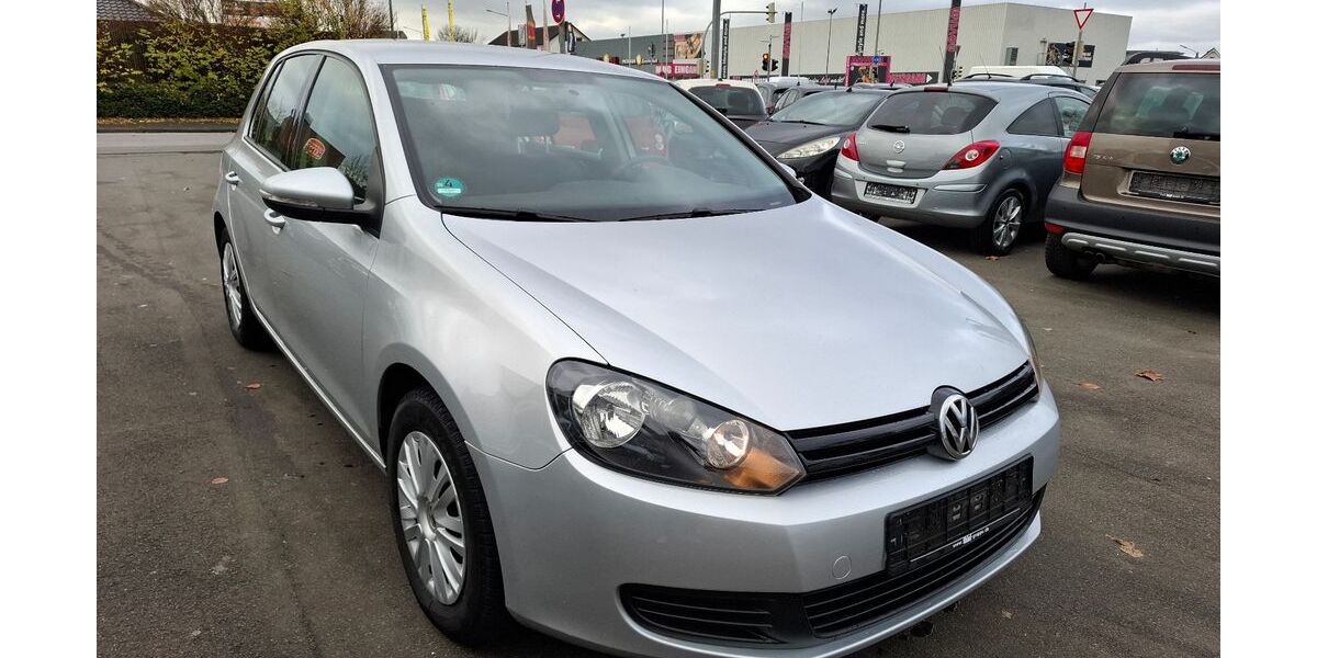 VW Golf 202.000 km 3.899 &euro; Paderborn 33100