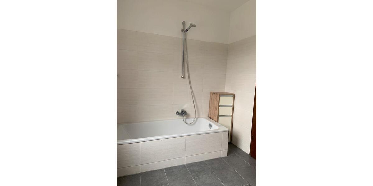Etagenwohnung Bad Driburg - 2.5 Zimmer, 65 m&sup2;, 470&euro; | Angebot:27605556