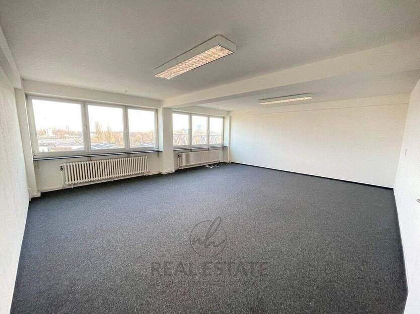 Heller 50 m² Büroraum im 5.OG