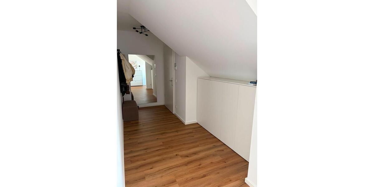 Dachgeschoßwohnung Salzkotten - 2 Zimmer, 86 m&sup2;, 990&euro; | Angebot:27593227