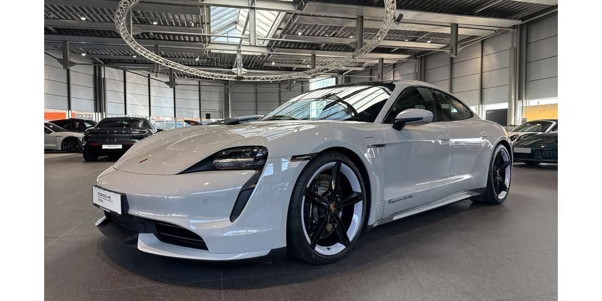Porsche Taycan 18.450 km 87.890 &euro; Paderborn 33100
