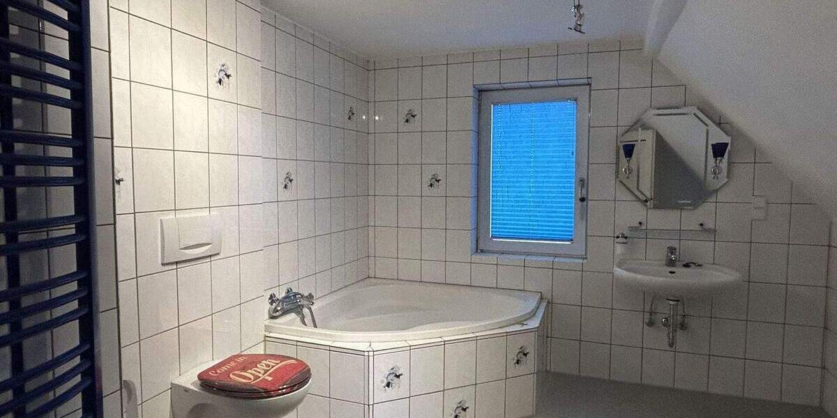 Einfamilienhaus Marsberg Niedermarsberg - 5 Zimmer, 140 m&sup2;, 150.000&euro; | Angebot:26724851