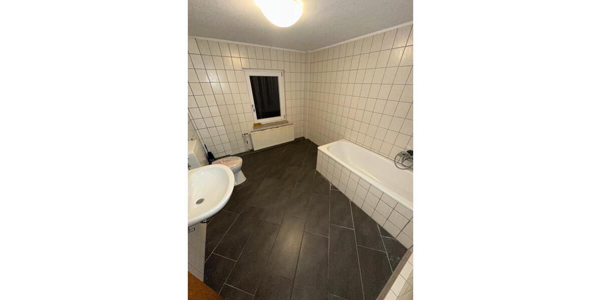 Etagenwohnung Marsberg - 4 Zimmer, 90 m&sup2;, 640&euro; | Angebot:25932725