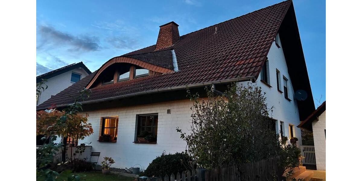 Dachgeschoßwohnung Delbrück - 4 Zimmer, 98 m&sup2;, 1.210&euro; | Angebot:27545422
