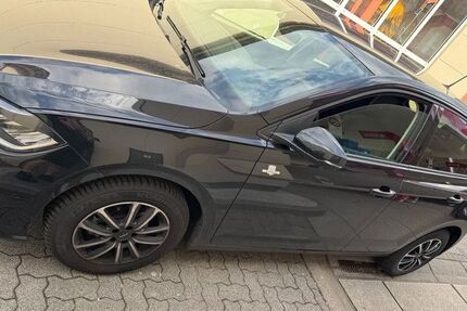 VW Polo 12.500 km 20.990 &euro; Paderborn 33102