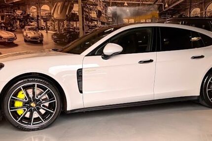 Porsche Panamera 82.500 km 63.900 € Oerlinghausen 33813