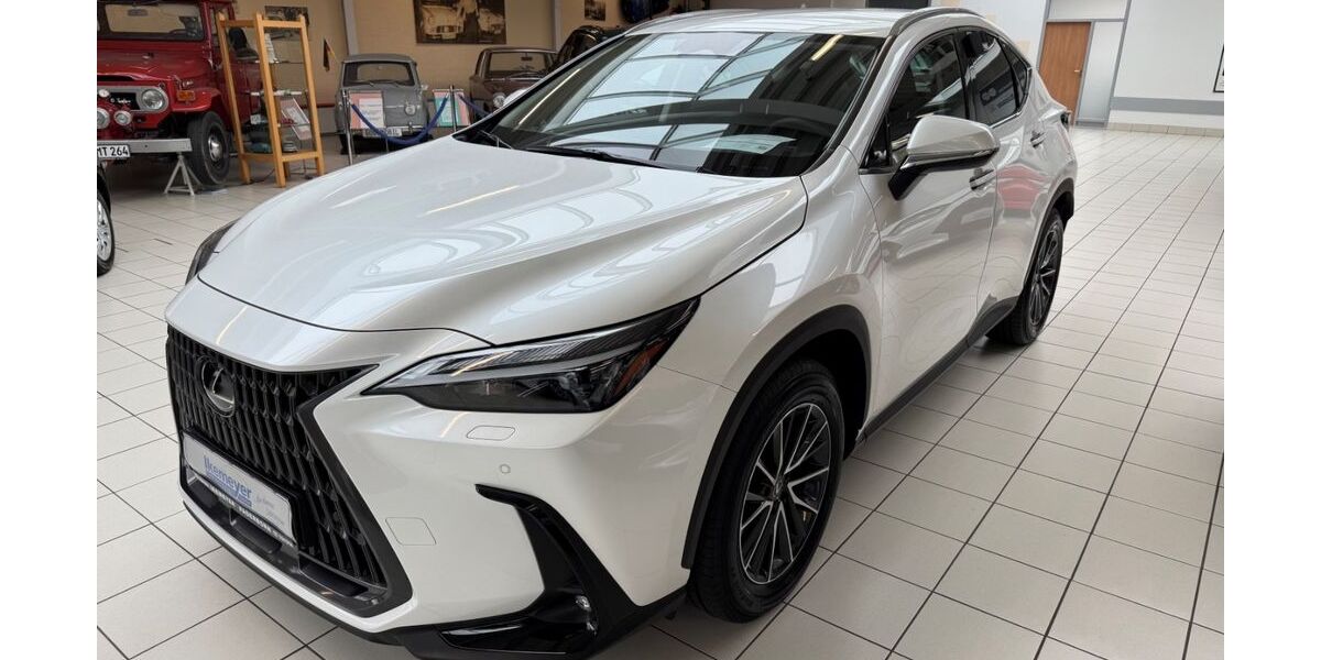 Lexus NX 450h 5.720 km 50.890 &euro; Paderborn 33104