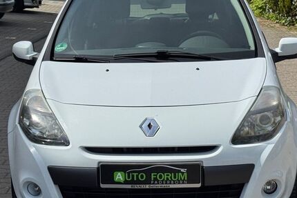 Renault Clio 143.000 km 2.999 &euro; Paderborn 33102
