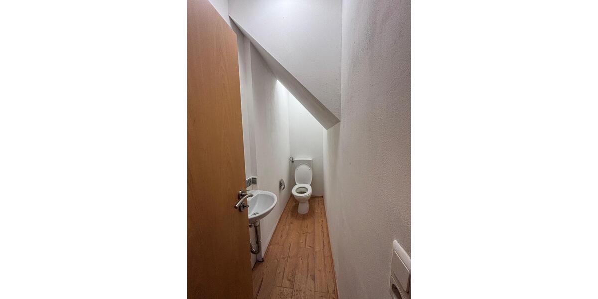 Doppelhaushälfte Schlangen - 6 Zimmer, 200 m&sup2;, 1.200&euro; | Angebot:27614907