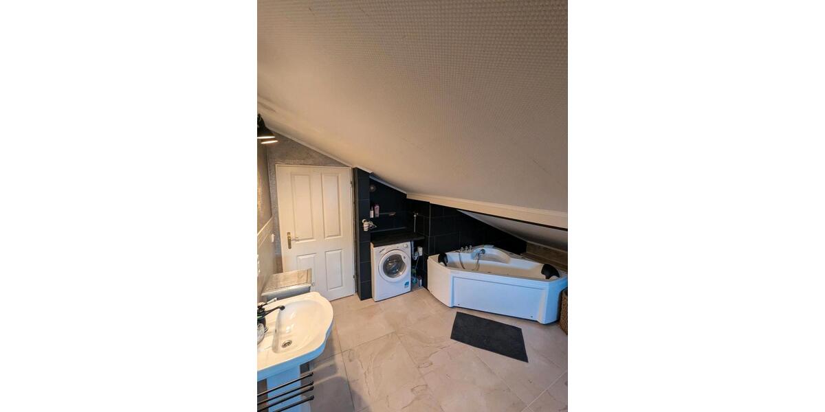 Dachgeschoßwohnung Paderborn Neuenbeken - 1 Zimmer, 45 m&sup2;, 700&euro; | Angebot:24485172