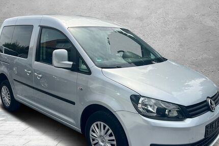 VW Caddy 141.000 km 8.499 € Detmold 32758