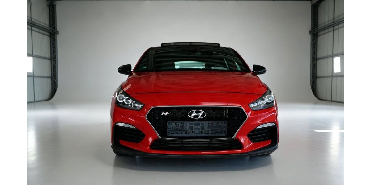 Hyundai i30 81.699 km 22.999 &euro; Paderborn 33100