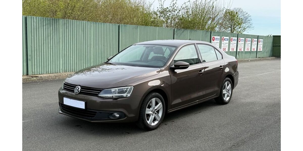 VW Jetta 279.000 km 4.750 &euro; Lippstadt 59555