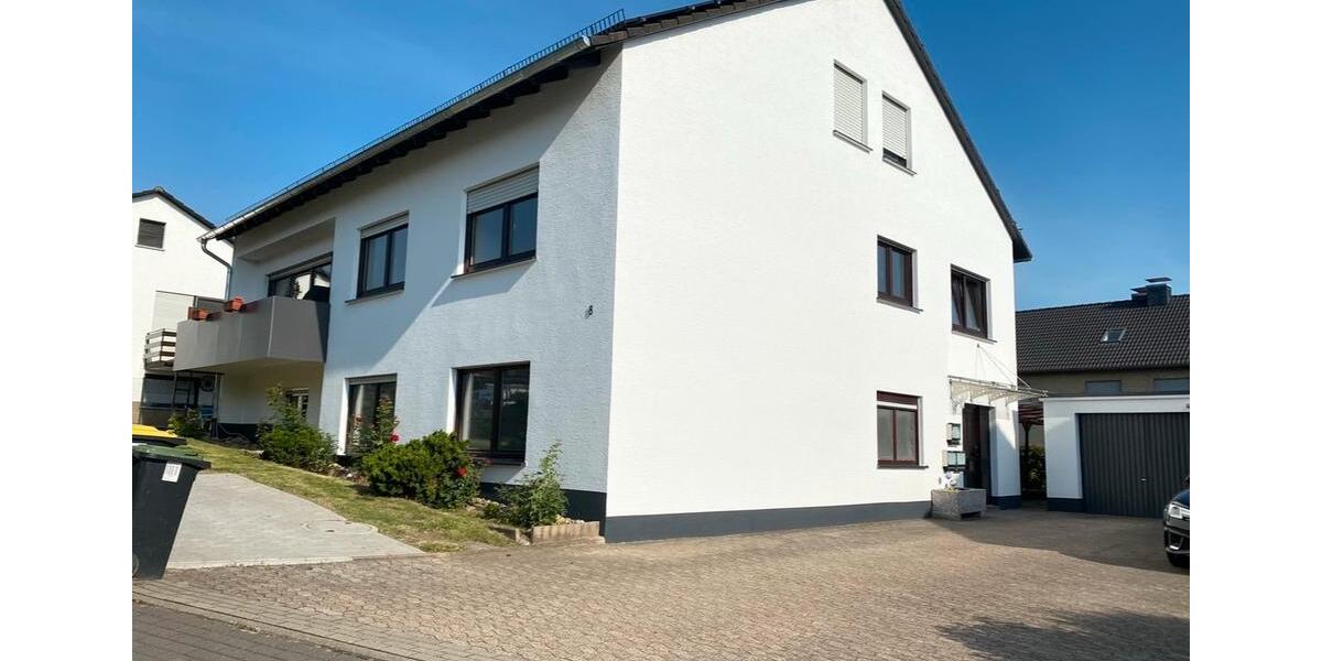 Etagenwohnung Steinheim - 4 Zimmer, 130 m&sup2;, 1.250&euro; | Angebot:25386622
