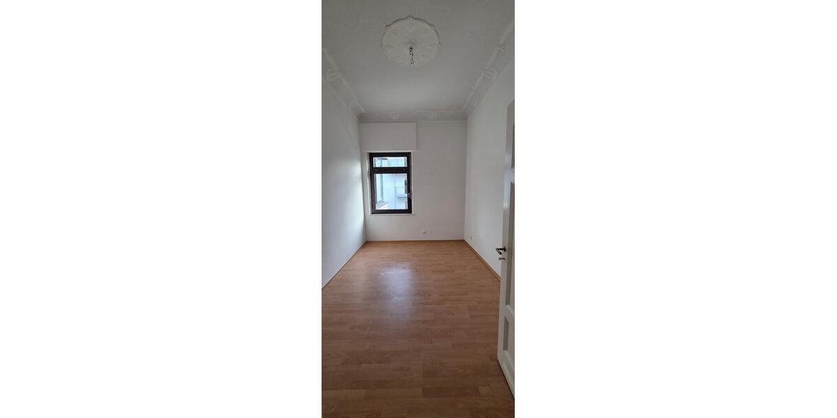 Etagenwohnung Lippstadt - 5 Zimmer, 154 m&sup2;, 1.375&euro; | Angebot:27600520