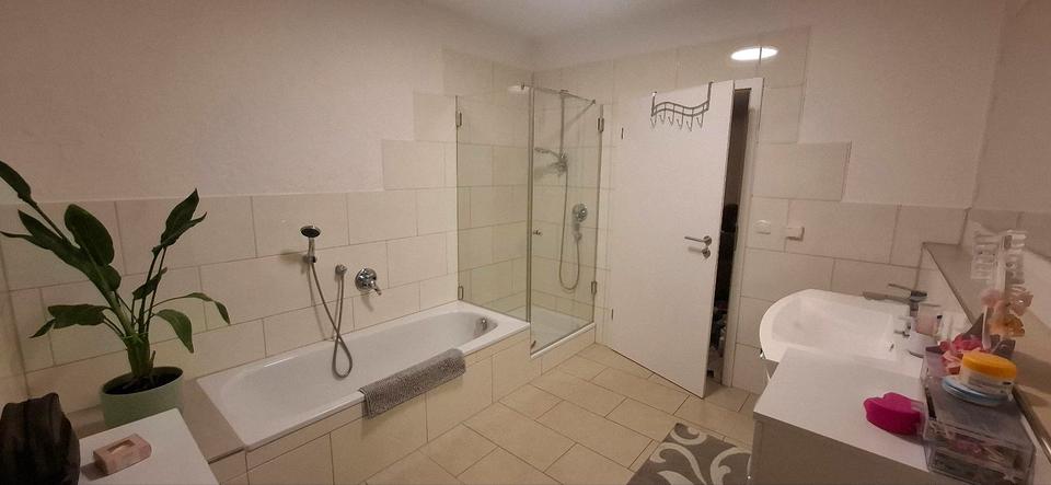 Etagenwohnung Hövelhof - 3 Zimmer, 76 m&sup2;, 900&euro; | Angebot:27605395