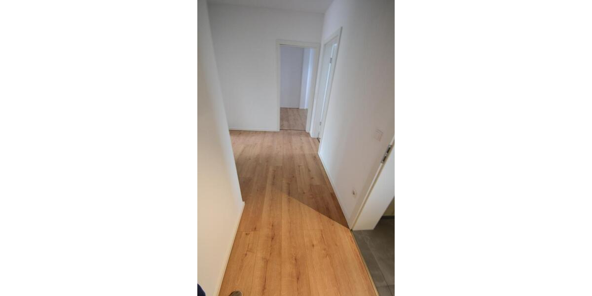 Dachgeschoßwohnung Salzkotten - 3 Zimmer, 105 m&sup2;, 1.195&euro; | Angebot:25253841