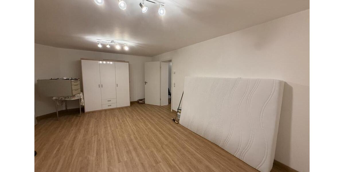 Etagenwohnung Paderborn Neuenbeken - 2 Zimmer, 60 m&sup2;, 450&euro; | Angebot:25221205