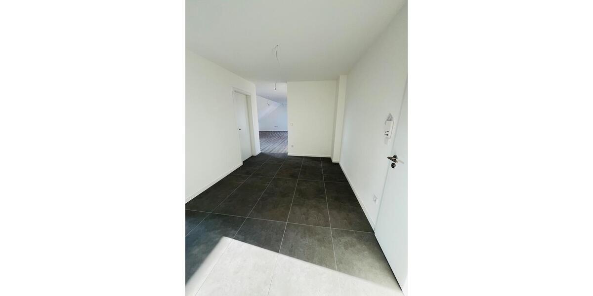 Dachgeschoßwohnung Paderborn Neuenbeken - 3 Zimmer, 101 m&sup2;, 1.400&euro; | Angebot:27564919
