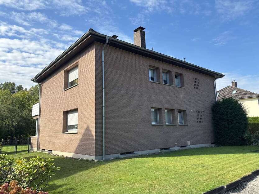 Haus zum Kaufen in Lage 250.000 € 188 m² 6 zimmer