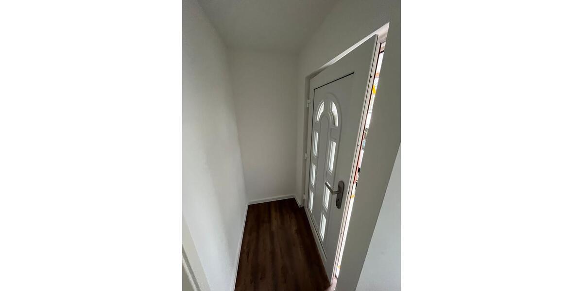 Erdgeschoßwohnung Nieheim - 4 Zimmer, 90 m&sup2;, 670&euro; | Angebot:27626214