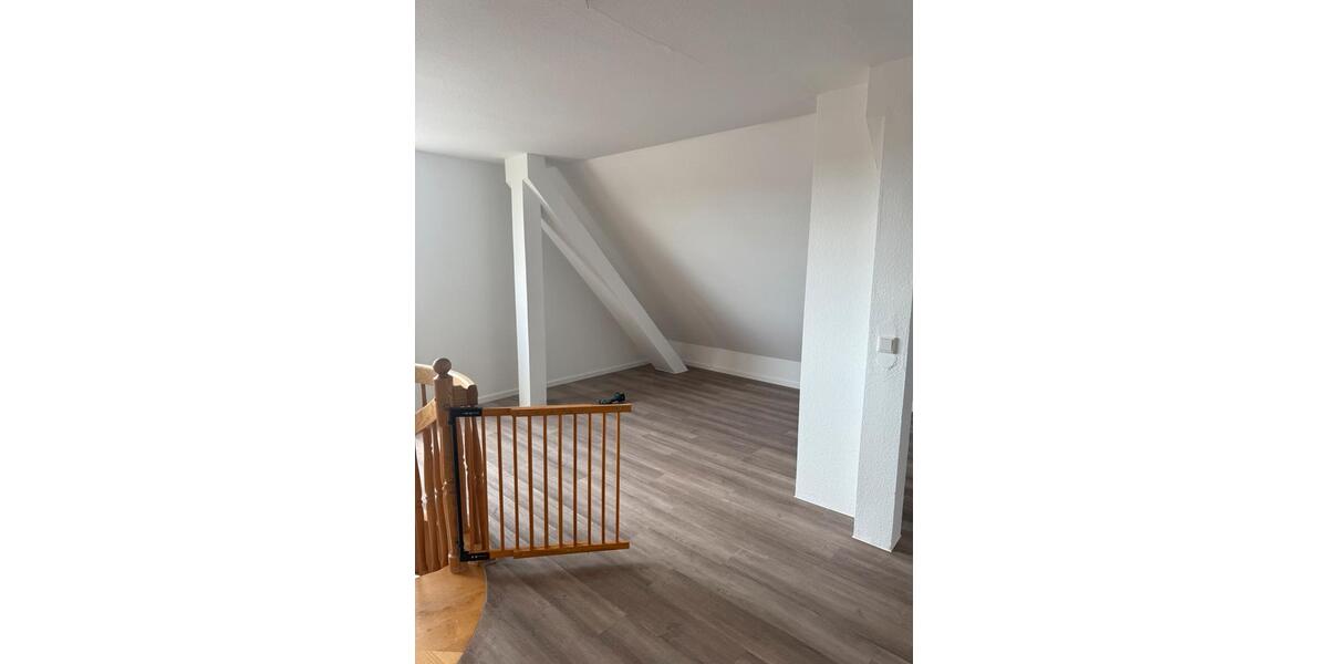 5-Zimmer Maisonettenwohnung mit Balkon in Bad Driburg 5 zimmer