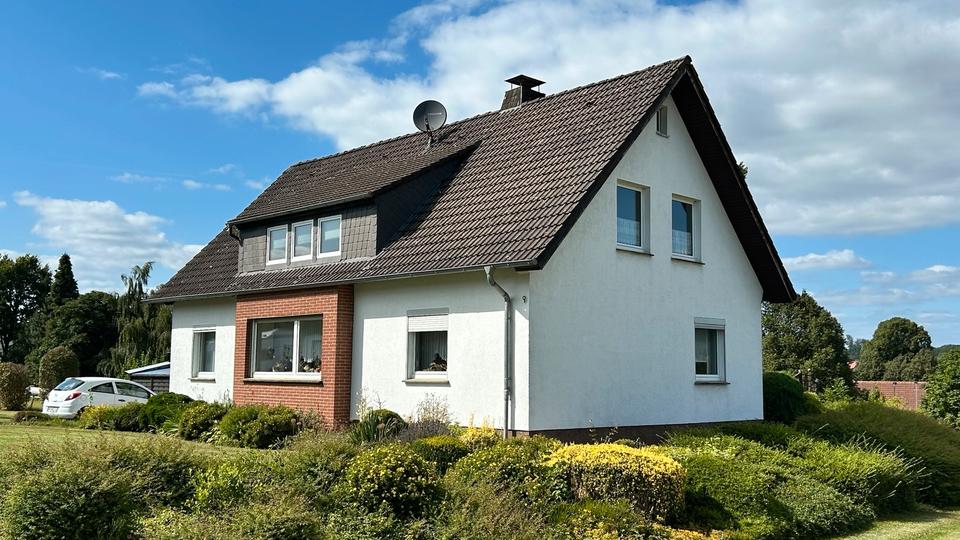 Einfamilienhaus Bad Driburg - 7 Zimmer, 160 m&sup2;, 175.000&euro; | Angebot:27295997